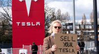 Musk vows to go after anti-Tesla 'propaganda'
