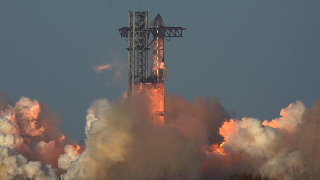 Orlando, Miami Airport closures due to Starship explosion