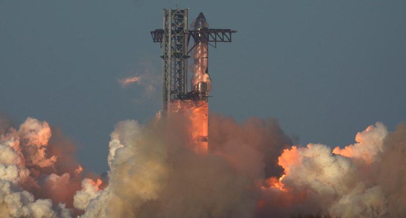 Orlando, Miami Airport closures due to Starship explosion