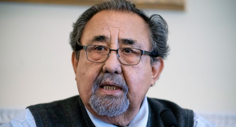 Raúl Grijalva: Arizona democratic representative has died from cancer treatment complications, office says
