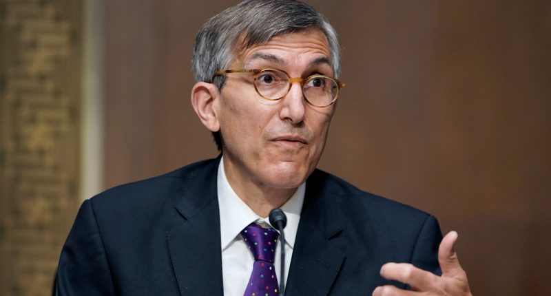 Top vaccine official resigns from FDA, criticizes RFK Jr. for promoting 'misinformation and lies'