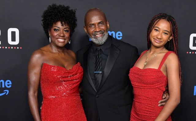 VIOLA DAVIS GETS SUPPORT FROM HER HUSBAND AND DAUGHTER AT G20 PREMIERE