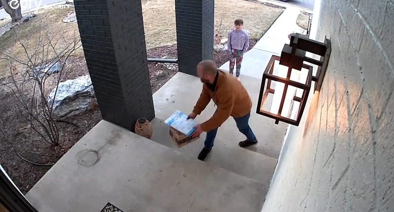 WATCH: Man caught on camera stealing packages with a child