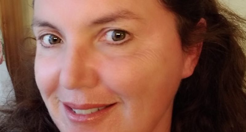 Photo of Suzanne Gelinskey.