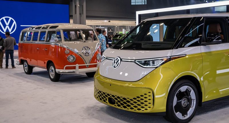 At US's biggest car show, CEOs stay silent on key detail for new cars