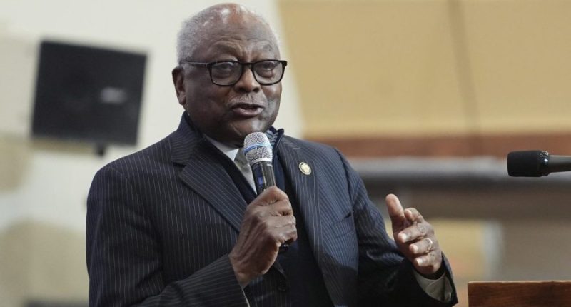 Clyburn shifts blame to media over Democrats' slipping popularity