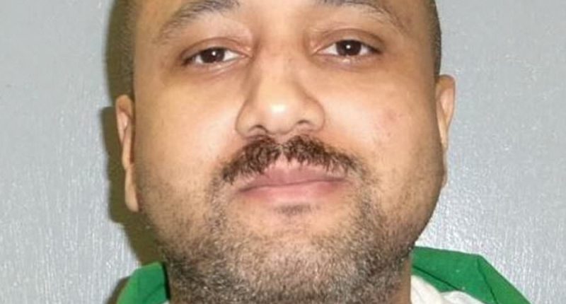 Cop killer's final act of defiance before firing squad execution