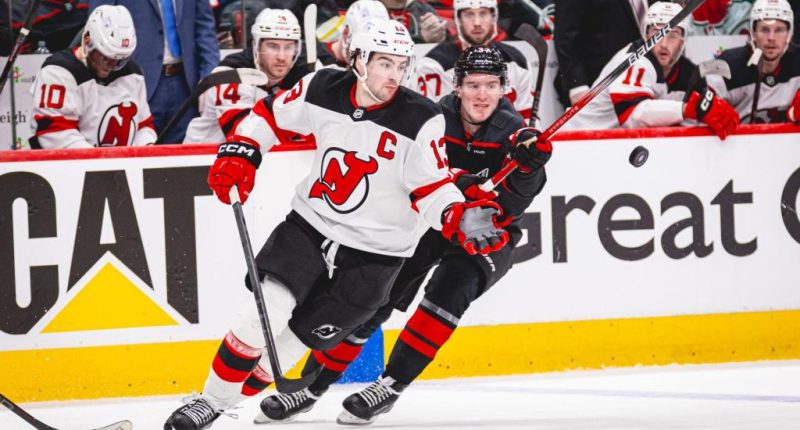 Devils vs. Hurricanes Game 2 odds, prediction