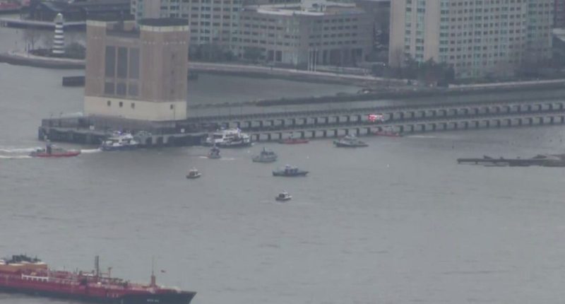 First responders race to helicopter crash in Hudson River: NYPD