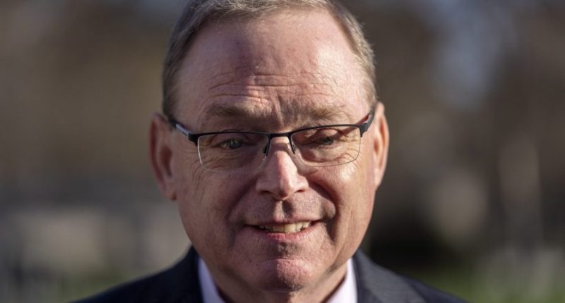 Hassett on Trump tariffs: 'Very optimistic about China' and 'especially optimistic' about 'everybody else'
