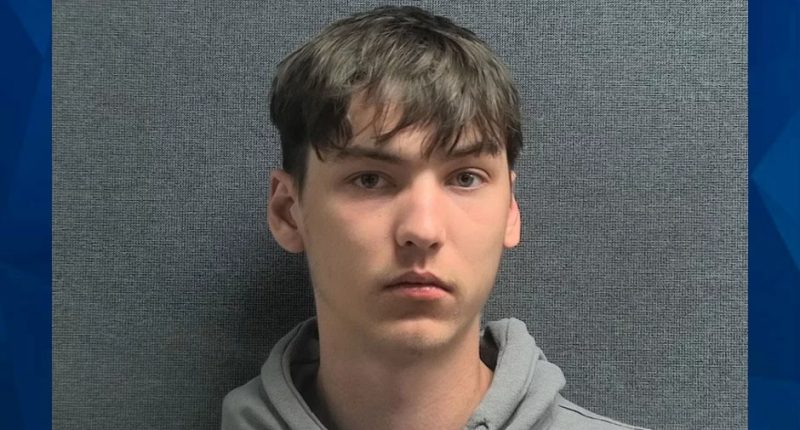 Kentucky Father Fires Shot After Finding Man, 20, Naked in 13-Year-Old Daughter’s Room: Police