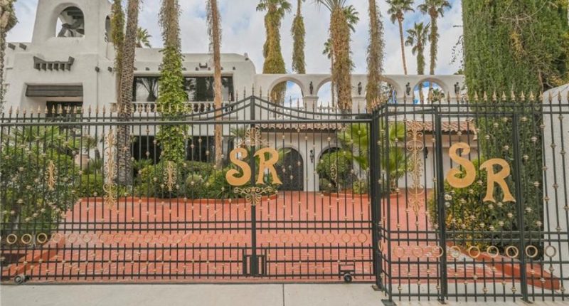 Siegfried & Roy's Las Vegas mansion gate.