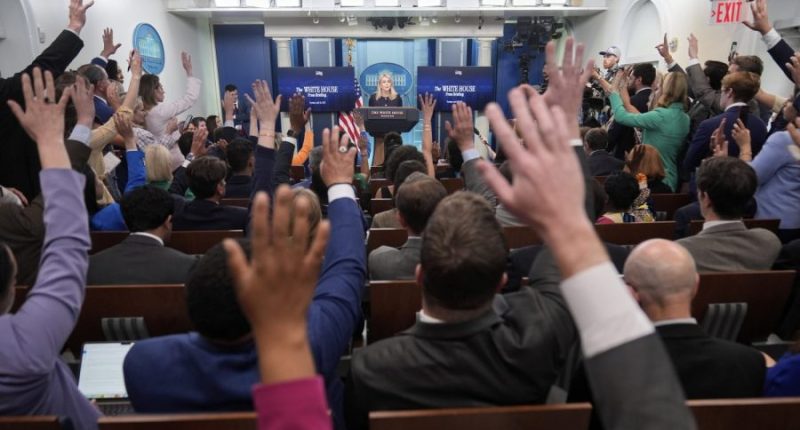 Live updates: White House Correspondents' Association dinner kicks off in Washington