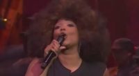 Lizzo takes jab at Trump during SNL performance as fans react
