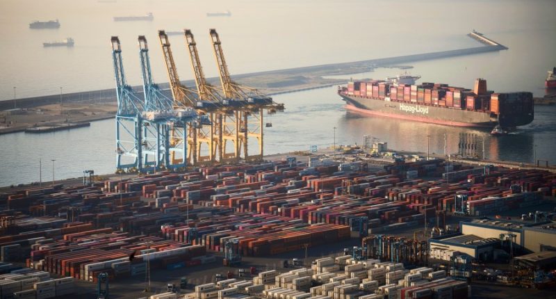 Major nations agree on first-ever global fee on greenhouse gases with plan that targets shipping