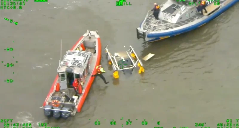 New aerial video captures police, dive team response to fatal Hudson River helicopter crash