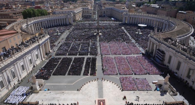 PHOTOS: Thousands come to say farewell to Pope Francis during Vatican funeral and last popemobile ride