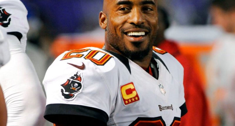 Rondé Barber on Bucs' new cornerback: 'He's not getting my number'