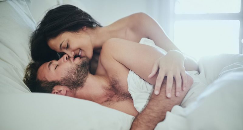 Sex expert busts biggest myth about women's vaginas