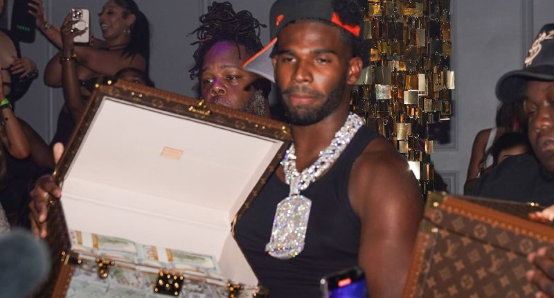 Shedeur Sanders hits Dallas clubs with Kodak Black, rumored girlfriend
