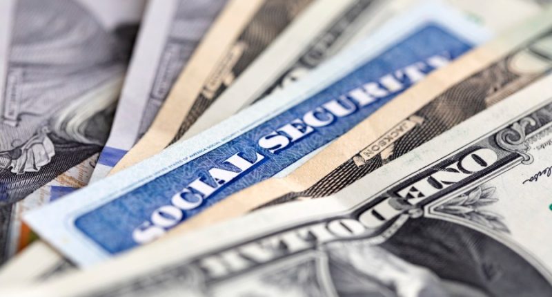 Social Security 2025: Who will receive payments April 9?