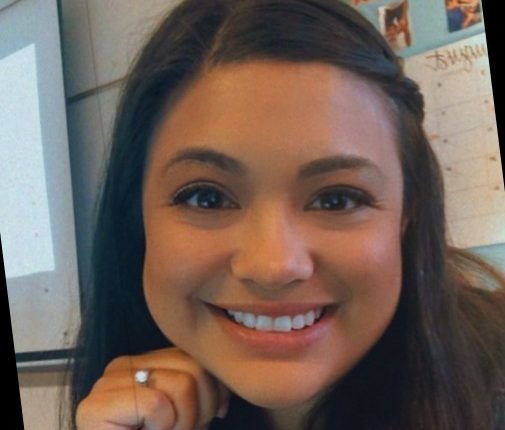 Portrait of a smiling woman.