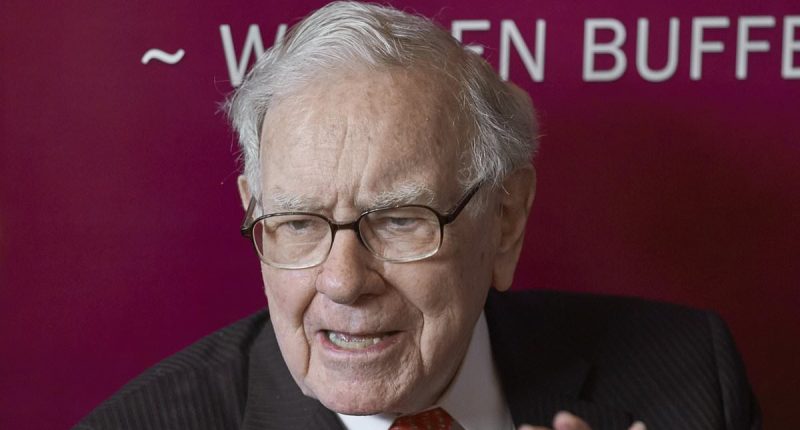 The chart that shows how clever Warren Buffett is