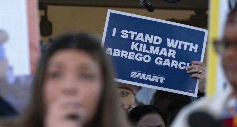 Toobin on Abrego Garcia: 'I don't think he's coming back, basically ever'