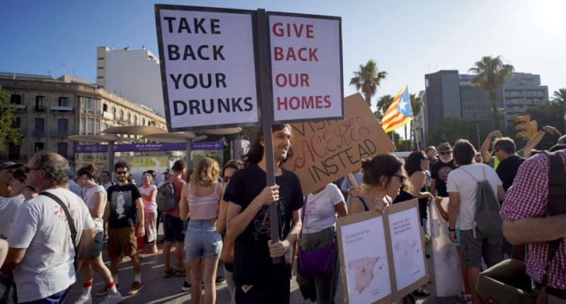 World’s anti-tourist hotspots cracking down on Brit holidays MAPPED – are you jetting to any this summer? 