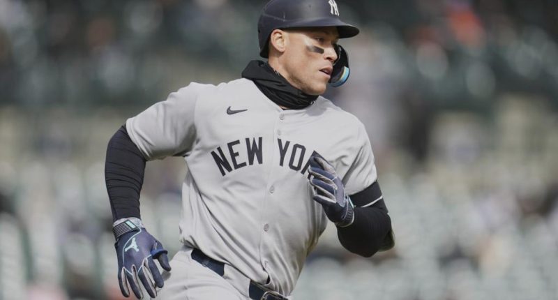 Yankees vs. Giants odds, prediction, props