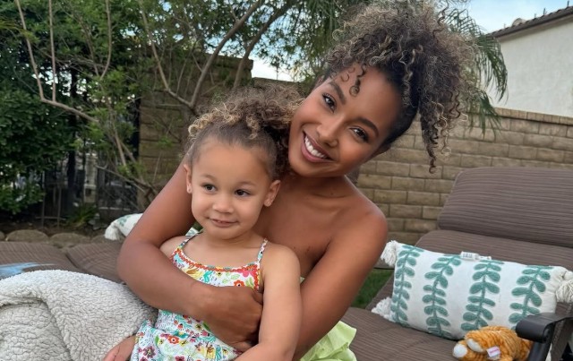 'MY WIFE AND KIDS STAR' PARKER MCKENNA POSEY POSES IT UP WITH HER MINI-ME