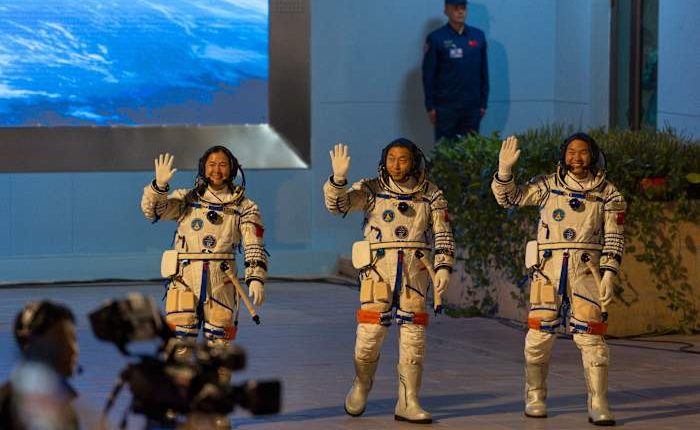 3 astronauts return to Earth after 6 months on China's space station