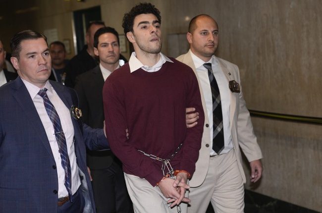 AG Pam Bondi Orders Prosecutors to Seek Ultimate Penalty in Mangione Case