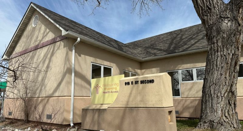 Abortions are resuming at a Wyoming clinic after judge suspends laws