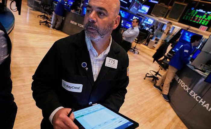 Asia shares trade mixed as uncertainty persists over Trump's tariff plans