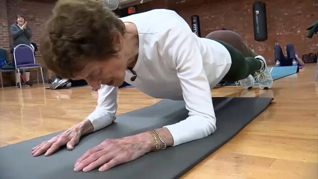 Bay Shore, Long Island woman celebrating 100th birthday shows off fitness skills, 5-minute plank in New York