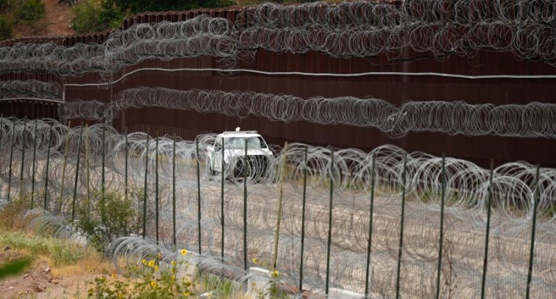 Border Patrol, Mexican government dismantle cartel lookout posts