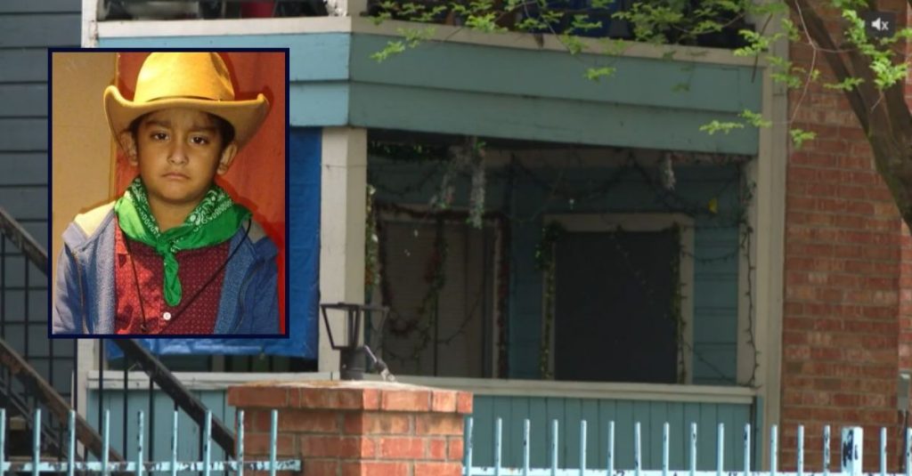 Boy, 7, hit by stray bullet while eating Happy Meal: Cops