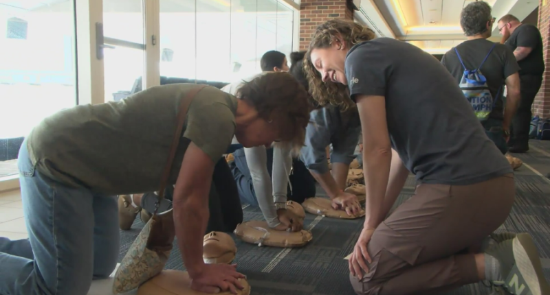 Christie Clinic Illinois Marathon helps hundreds learn Hands-Only CPR
