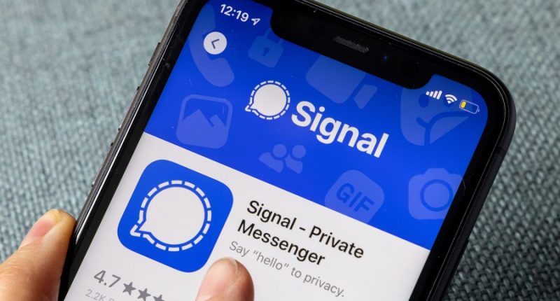 Congress pushes back at White House over Signal group chat