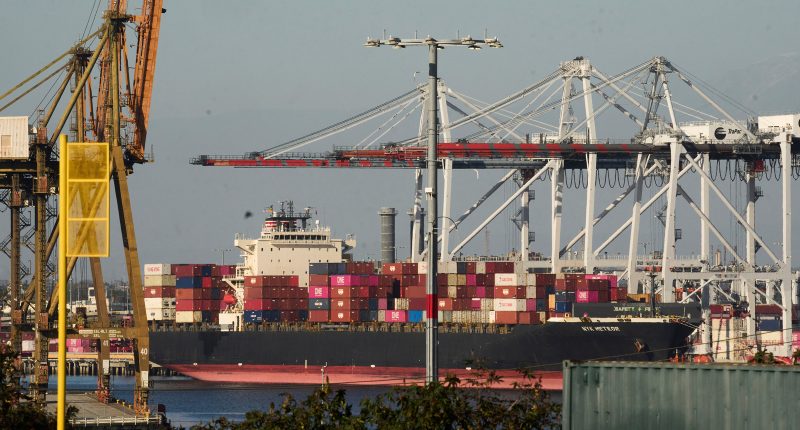 EU pauses tariff retaliation for 90 days to match Trump move, holding out hope for talks