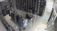 $1.2 million in goods stolen in ram raid in melbourne cbd
