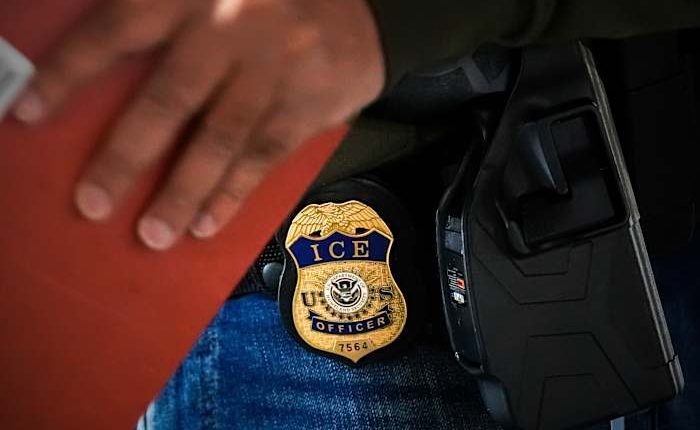 ICE deports the mother of a infant and a 2-year-old who is a US citizen