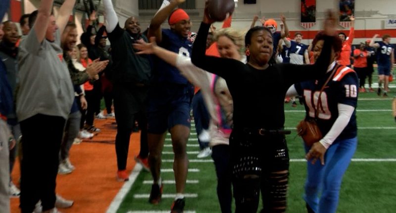 Illinois football moms hit the practice field