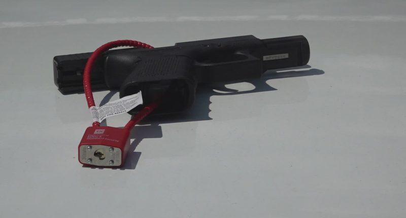 Jacksonville Sheriff's Office offers free gun locks for children's safety