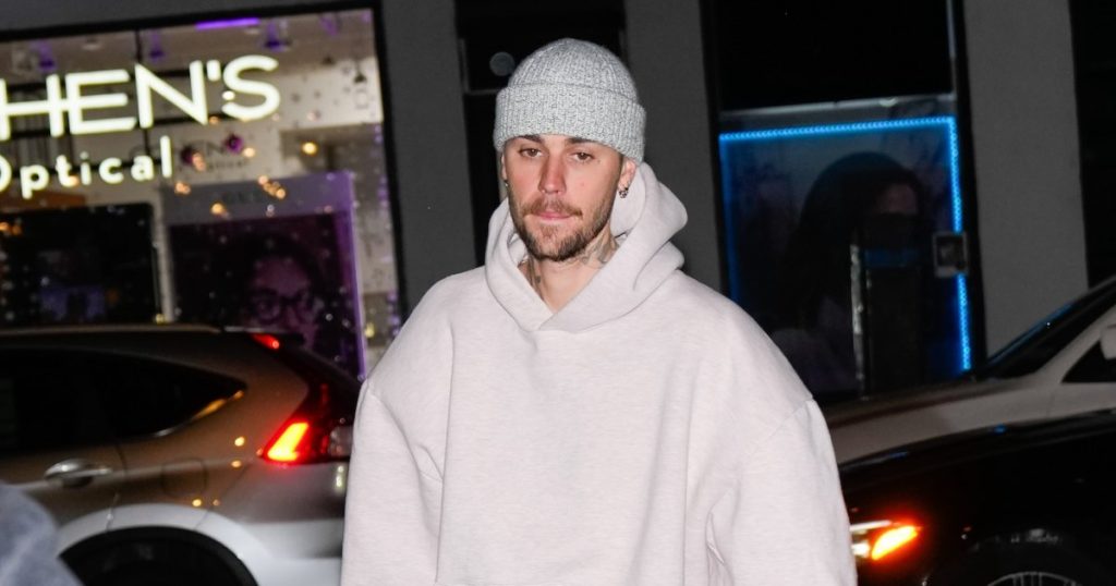 Justin Bieber Confronts Paparazzi in Tense Video: 'All You Want Is Money'