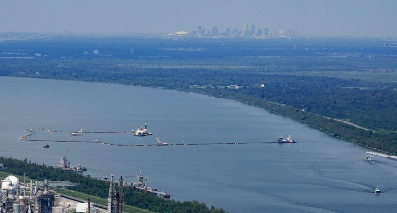 Mississippi River named 'most endangered' by conservation group, cites FEMA cuts