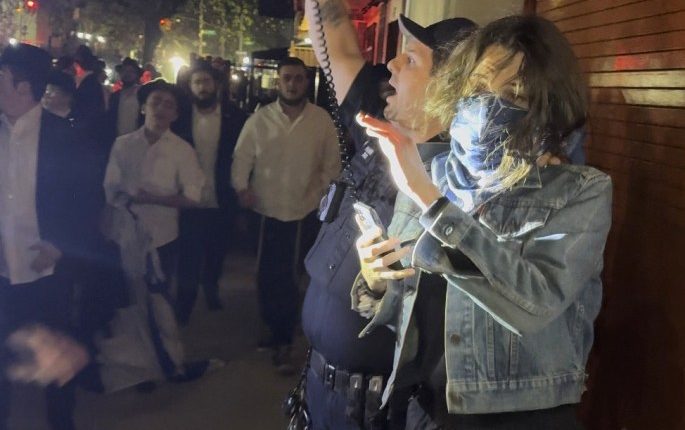 Mob chased Brooklyn woman after mistaking her for protester at speech by Israeli security minister