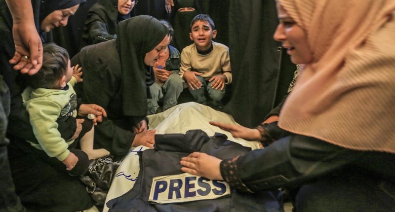 More journalists are killed in Gaza in latest Israeli airstrike