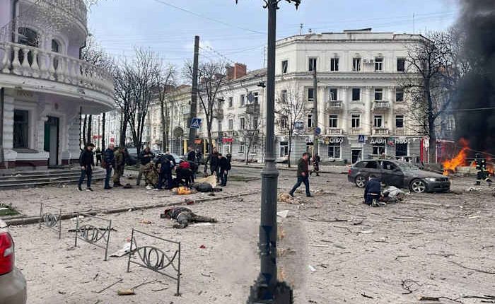 More than 20 people killed in Russian missile attack on Ukrainian city of Sumy